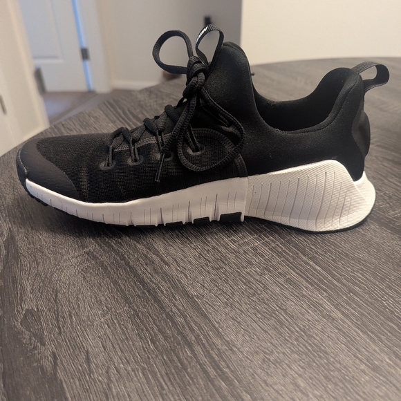 Nike Free Metcon 6 Women's Workout Shoes - Picture 5 of 9